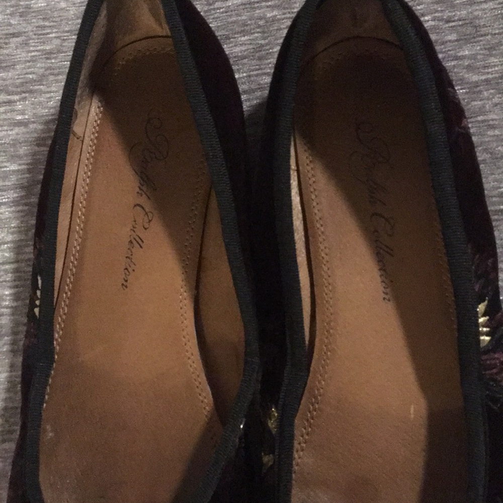 Shoes - Picture 3 of 4